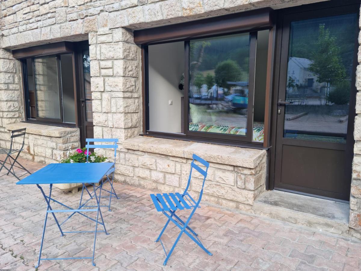 Studio Gites Au Pont De La Gineze Barjac  Εξωτερικό φωτογραφία
