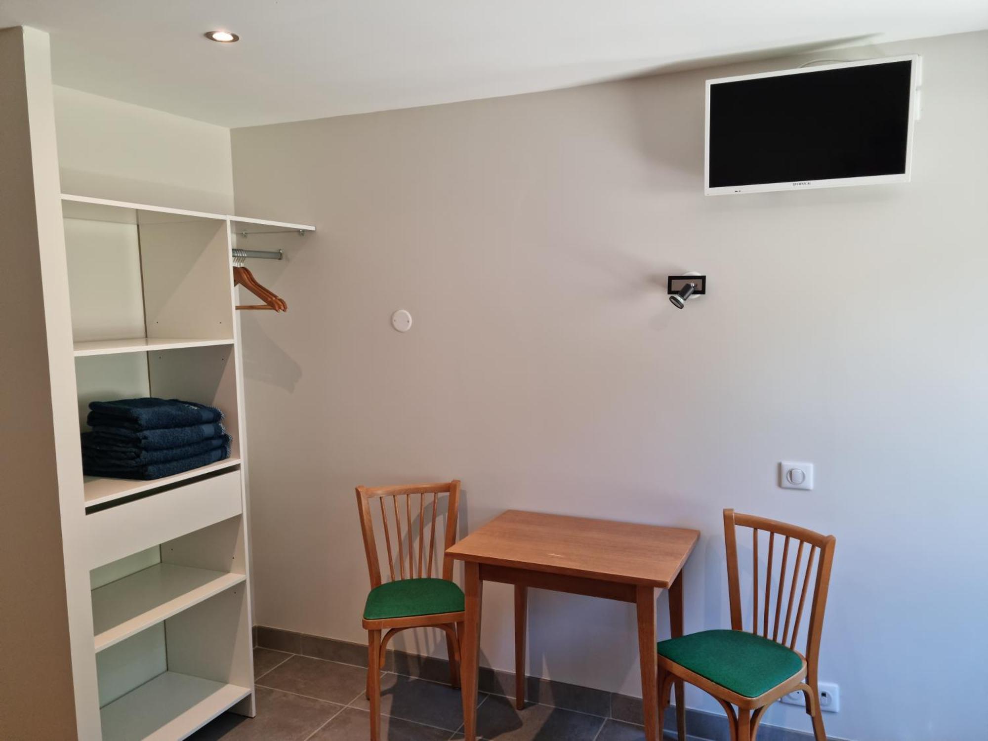 Studio Gites Au Pont De La Gineze Barjac  Εξωτερικό φωτογραφία